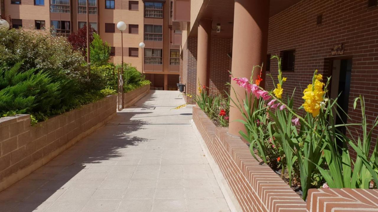 Apartment Madrid Barajas Zewnętrze zdjęcie
